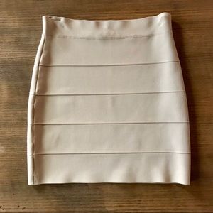 BCBG khaki bandage miniskirt (Large)